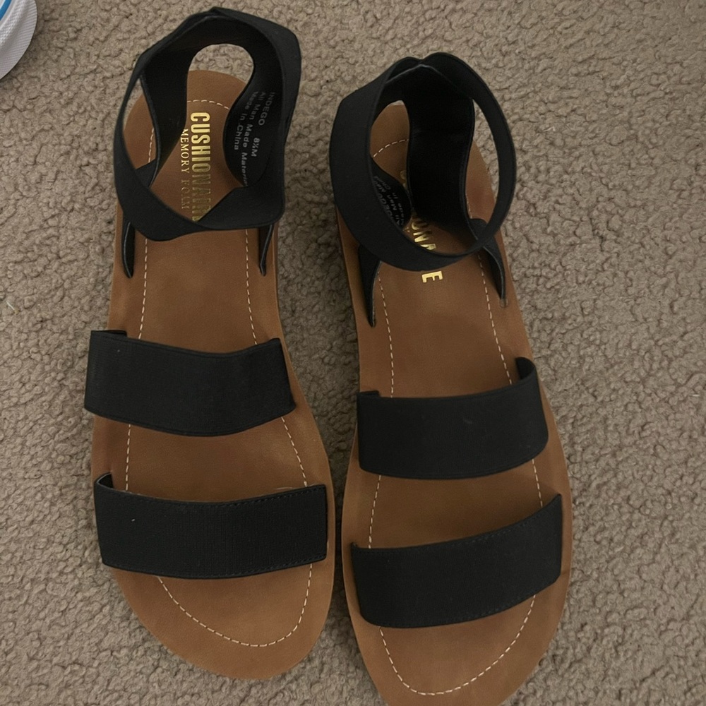 Never worn